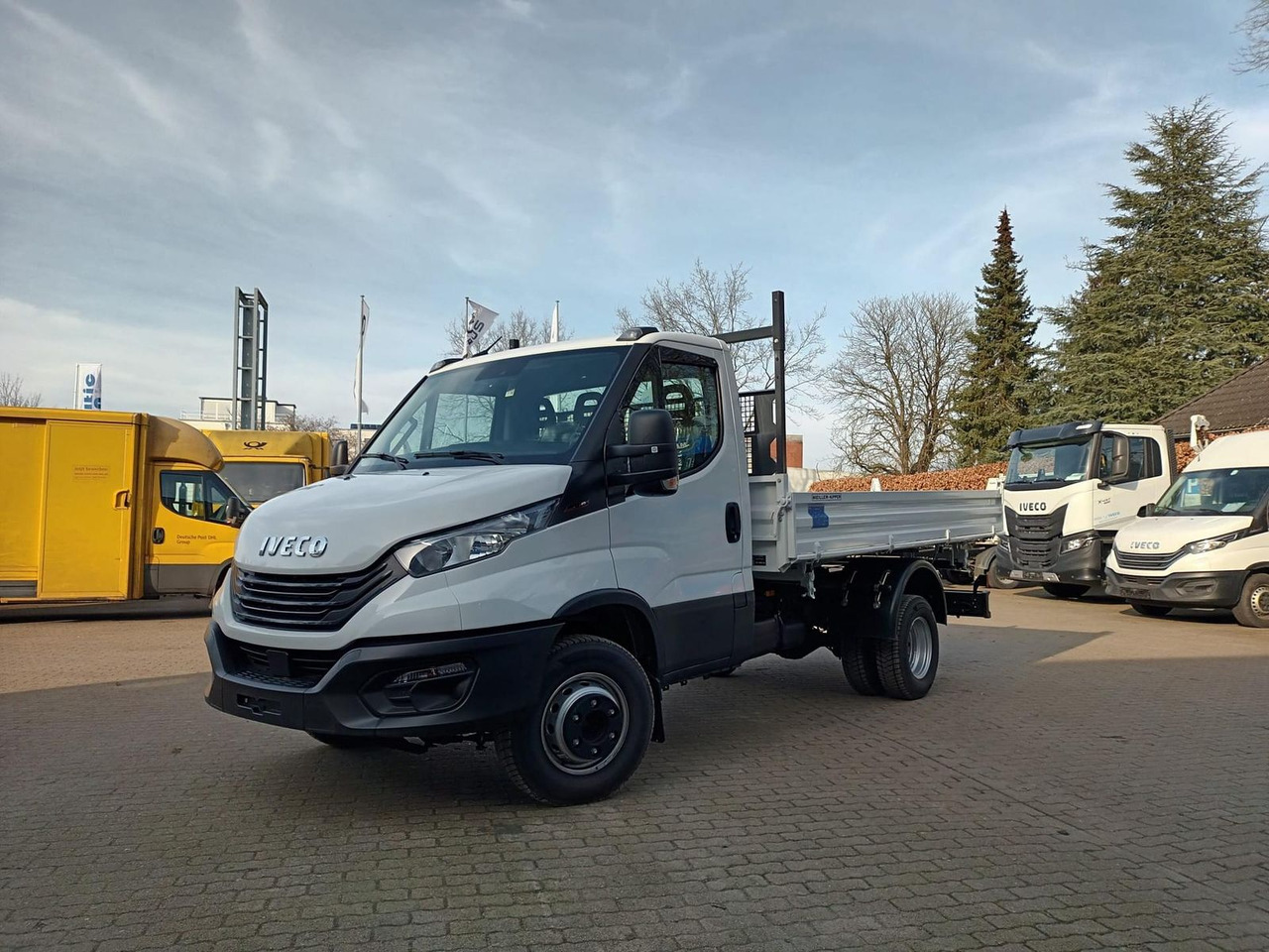 Iveco Daily 70C18H Dreiseitenkipper ab 0% Finanzieren - Véhicule utilitaire benne: photos 1 Iveco Daily 70C18H Dreiseitenkipper ab 0% Finanzieren - Véhicule utilitaire benne: photos 1