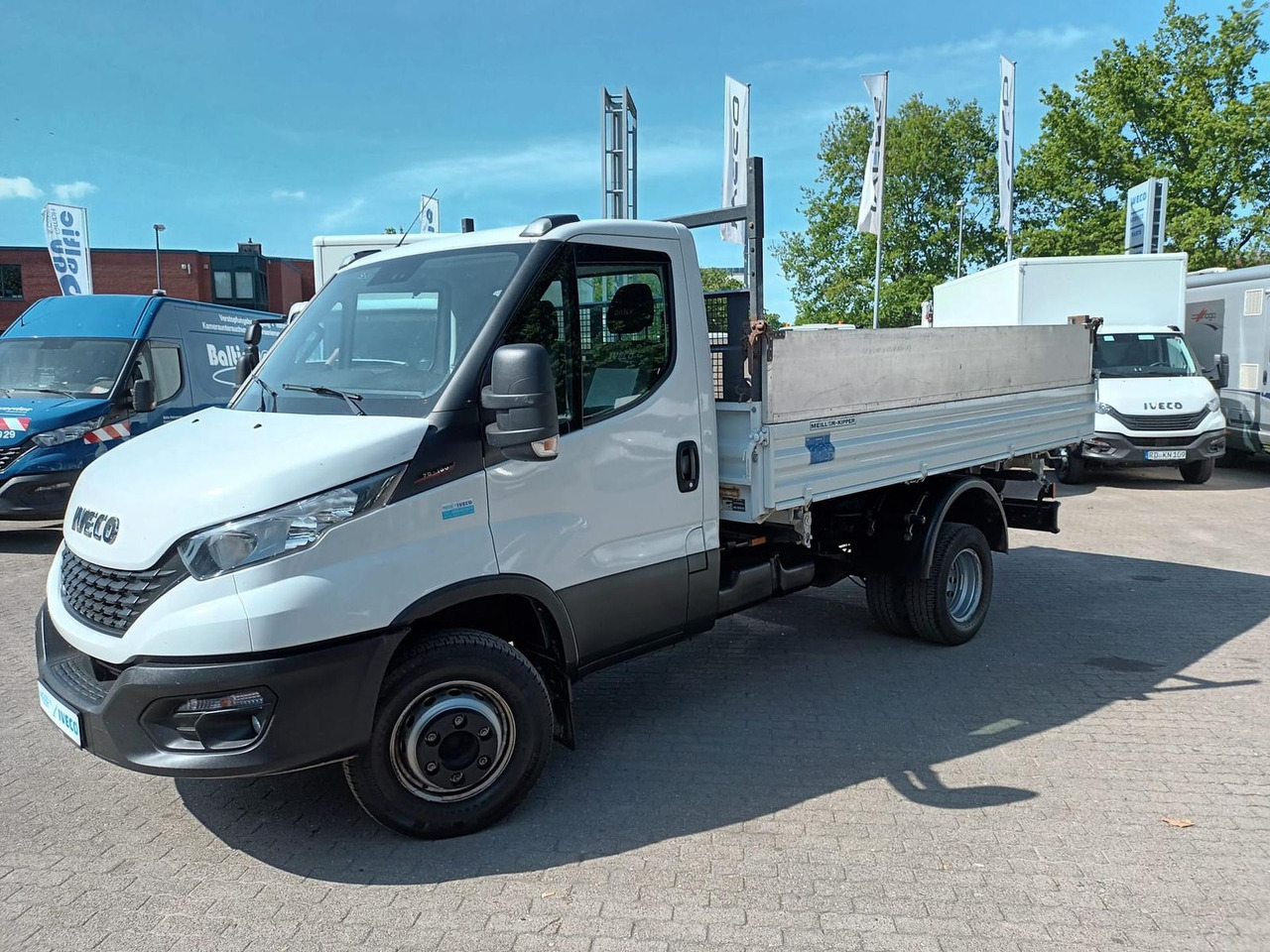 Iveco Daily 70C18H Meiler Kipper Dreiseitenkipper 1... - Véhicule utilitaire benne: photos 1 Iveco Daily 70C18H Meiler Kipper Dreiseitenkipper 1... - Véhicule utilitaire benne: photos 1
