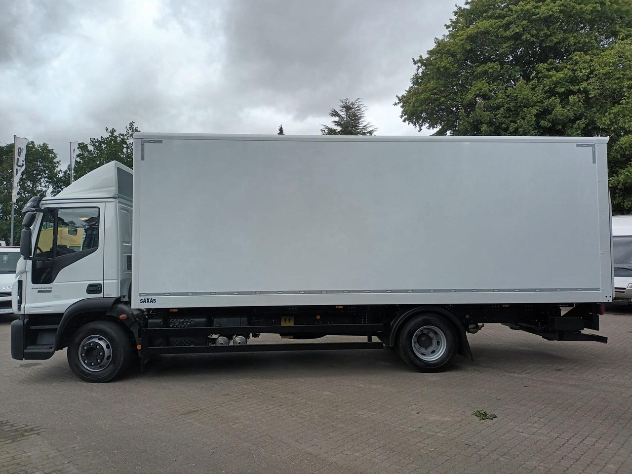 Iveco ML120E25/P mit SAXAS LBW 185 kW (252 PS), Aut... - Fourgon: photos 2 Iveco ML120E25/P mit SAXAS LBW 185 kW (252 PS), Aut... - Fourgon: photos 2