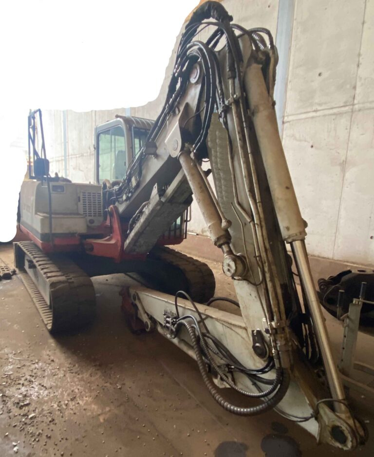 Pelle Takeuchi TB175 CV – excavator / Bagger: photos 1