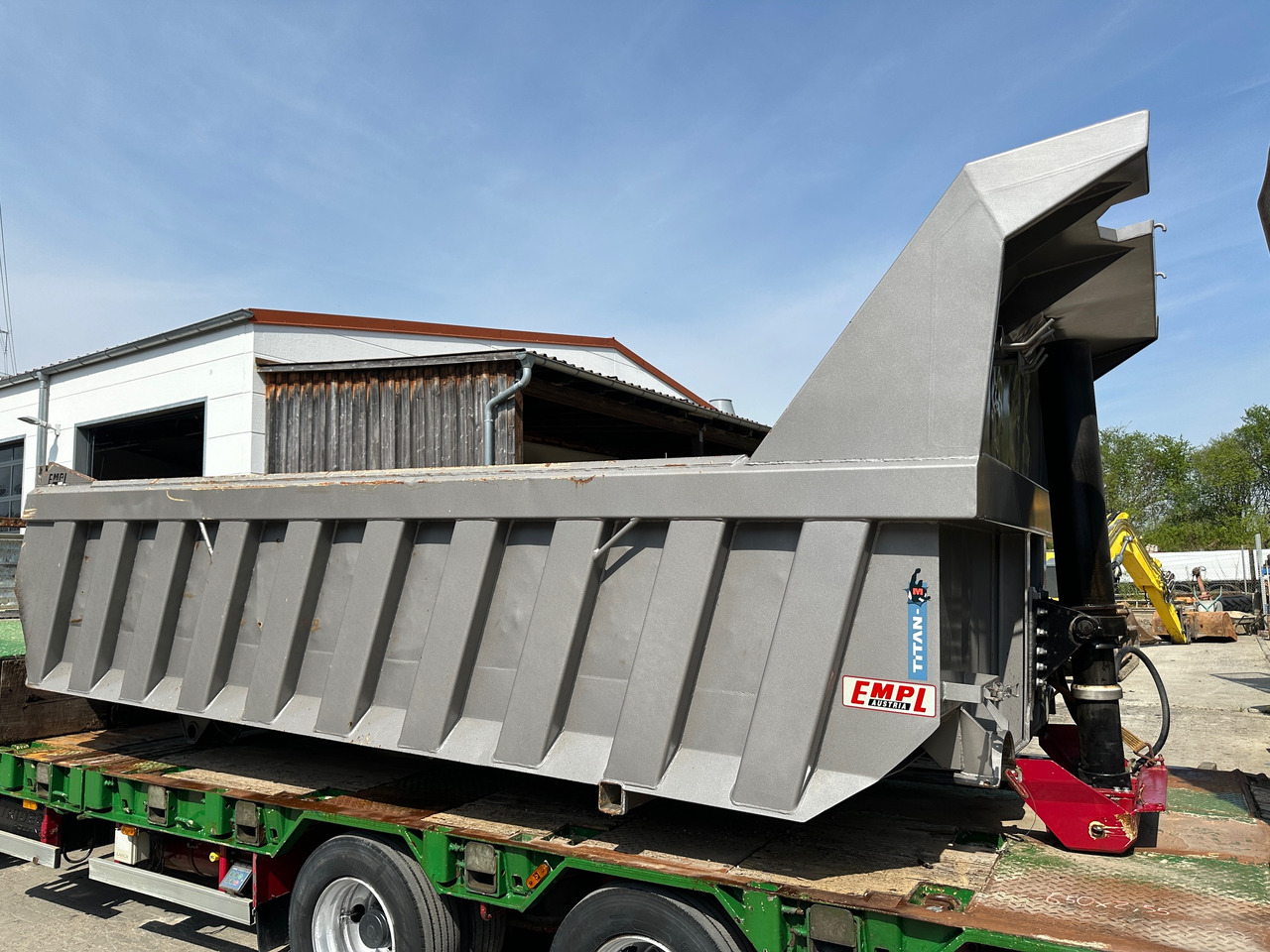 Empl Kipperaufbau für Wechselsystem ca. 14 m3 - Benne pour poids lourds: photos 2 Empl Kipperaufbau für Wechselsystem ca. 14 m3 - Benne pour poids lourds: photos 2