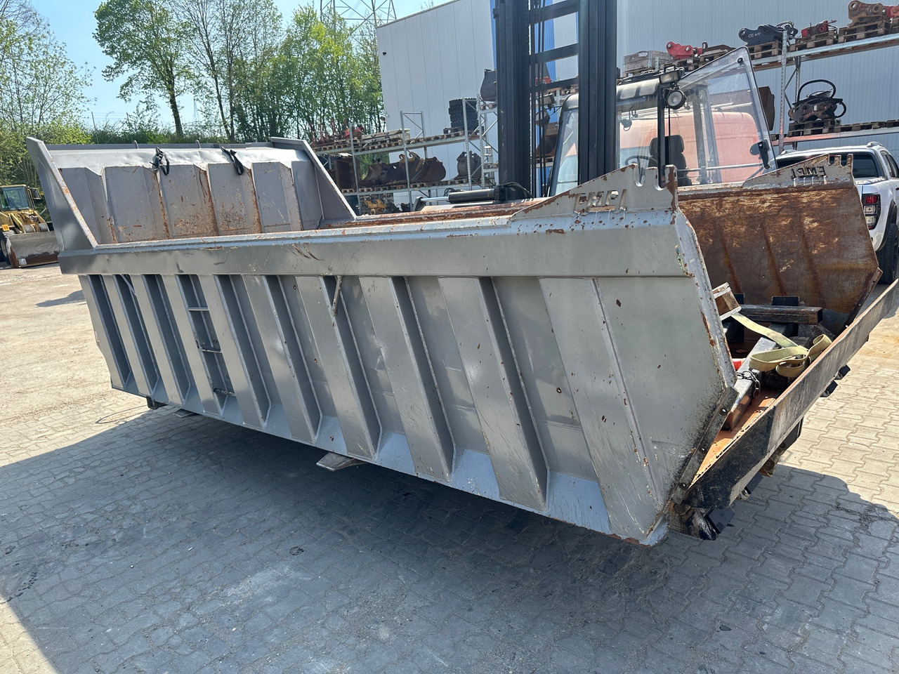 Empl Kipperaufbau für Wechselsystem ca. 14 m3 - Benne pour poids lourds: photos 4 Empl Kipperaufbau für Wechselsystem ca. 14 m3 - Benne pour poids lourds: photos 4