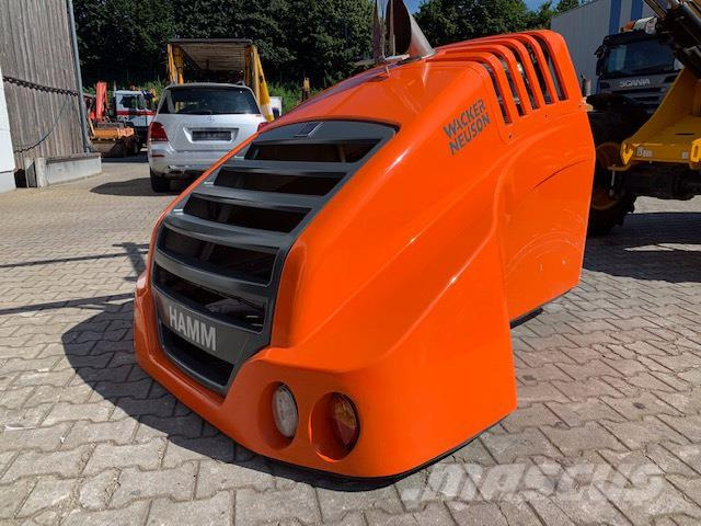 Hamm H13 H16 Motorhaube - Capot pour Engins de chantier: photos 2 Hamm H13 H16 Motorhaube - Capot pour Engins de chantier: photos 2