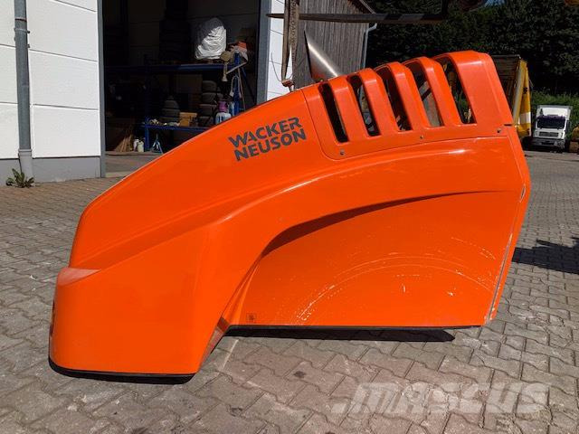 Hamm H13 H16 Motorhaube - Capot pour Engins de chantier: photos 3 Hamm H13 H16 Motorhaube - Capot pour Engins de chantier: photos 3