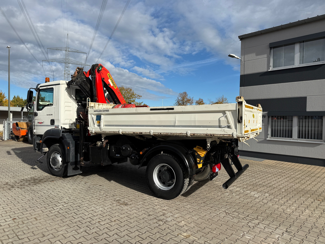 MAN TGM 18.320 Kipper+Kran Palfinger 4x4 Funk Greifer - Camion benne, Camion grue: photos 3 MAN TGM 18.320 Kipper+Kran Palfinger 4x4 Funk Greifer - Camion benne, Camion grue: photos 3