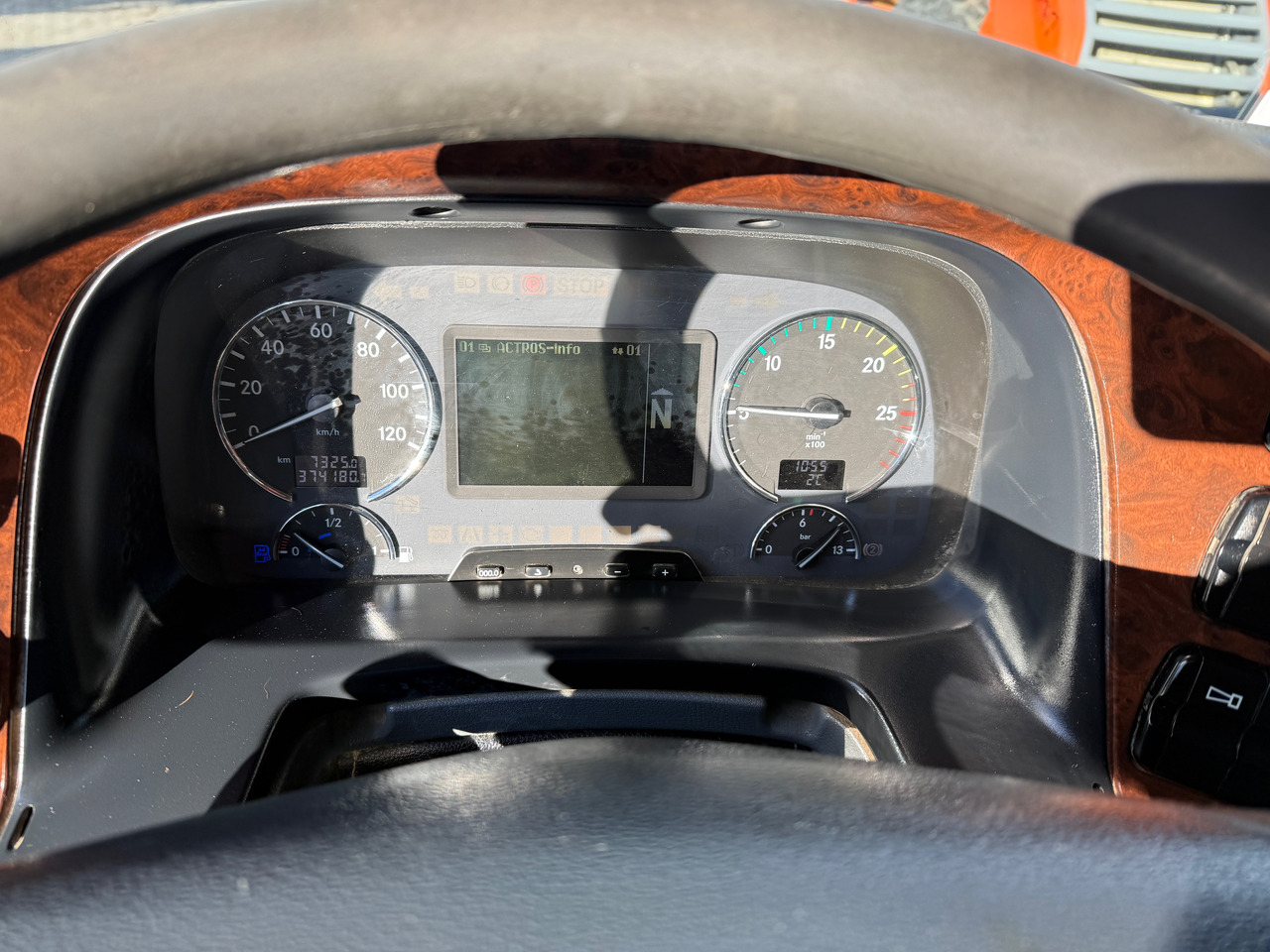 Camion benne Mercedes-Benz 2646 Actros MP3 3-Seiten Kipper mit Bordmatic: photos 18