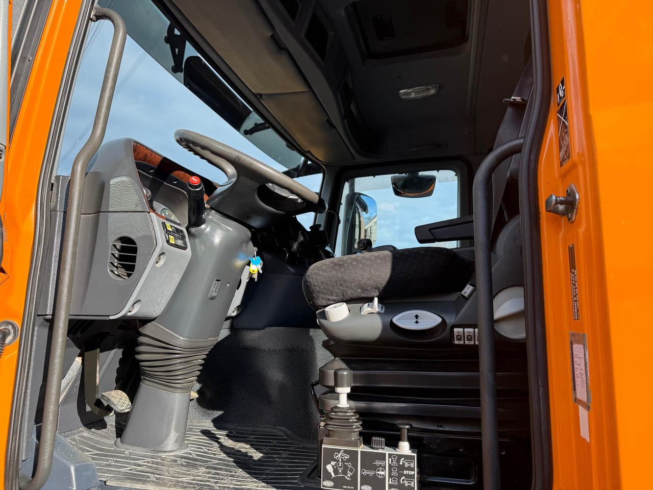 Camion benne Mercedes-Benz 2646 Actros MP3 3-Seiten Kipper mit Bordmatic: photos 16