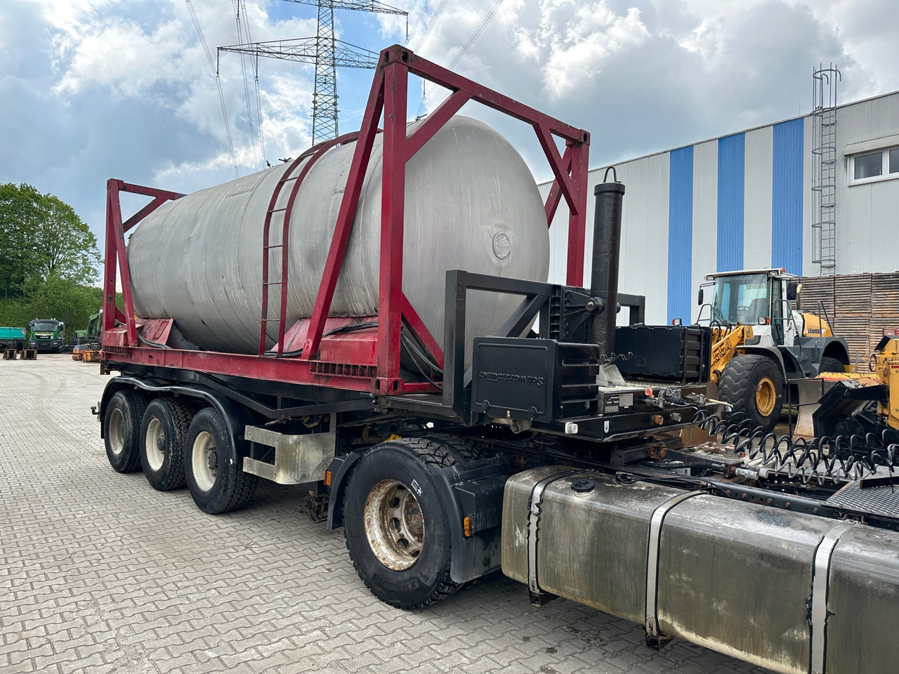 Schmidt CKSA 10/22-20 20 ft Containerkippchassis mit Lebensmitteltank - Semi-remorque benne: photos 5 Schmidt CKSA 10/22-20 20 ft Containerkippchassis mit Lebensmitteltank - Semi-remorque benne: photos 5