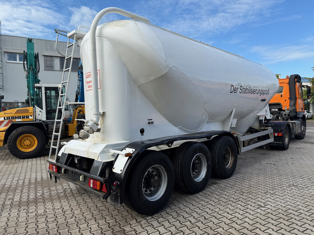 Spitzer SF24/34 3-Achs Siloauflieger - Citerne pulvérulente: photos 4 Spitzer SF24/34 3-Achs Siloauflieger - Citerne pulvérulente: photos 4