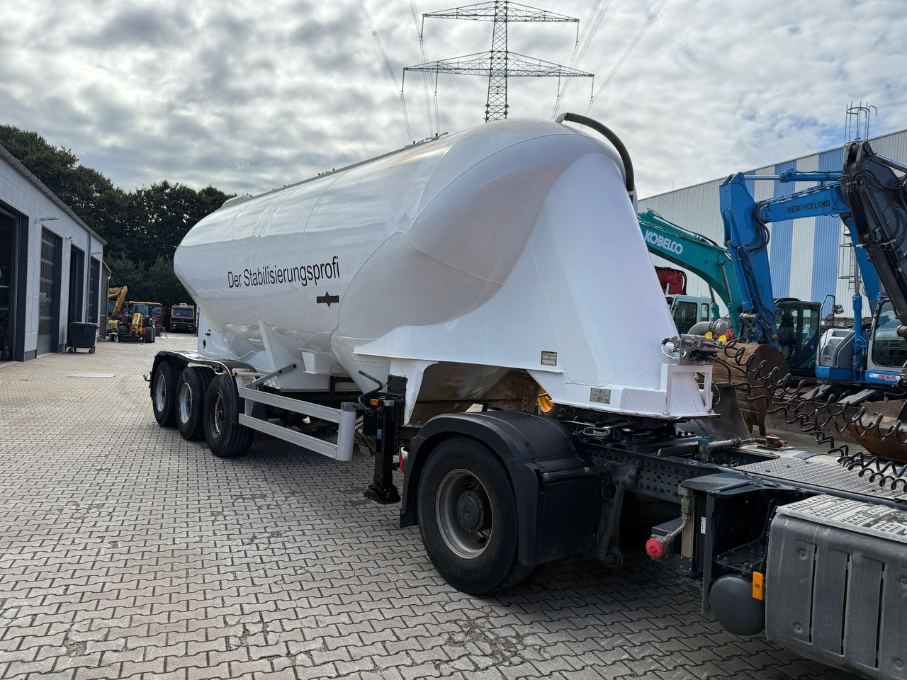 Spitzer SF24/34 3-Achs Siloauflieger - Citerne pulvérulente: photos 3 Spitzer SF24/34 3-Achs Siloauflieger - Citerne pulvérulente: photos 3