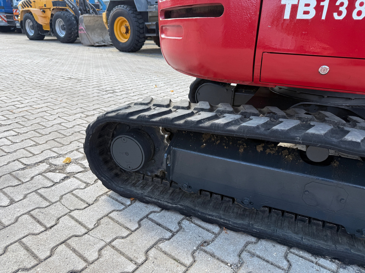 Pelle Takeuchi TB138FR Hüllkreis Minibagger Powertilt: photos 16