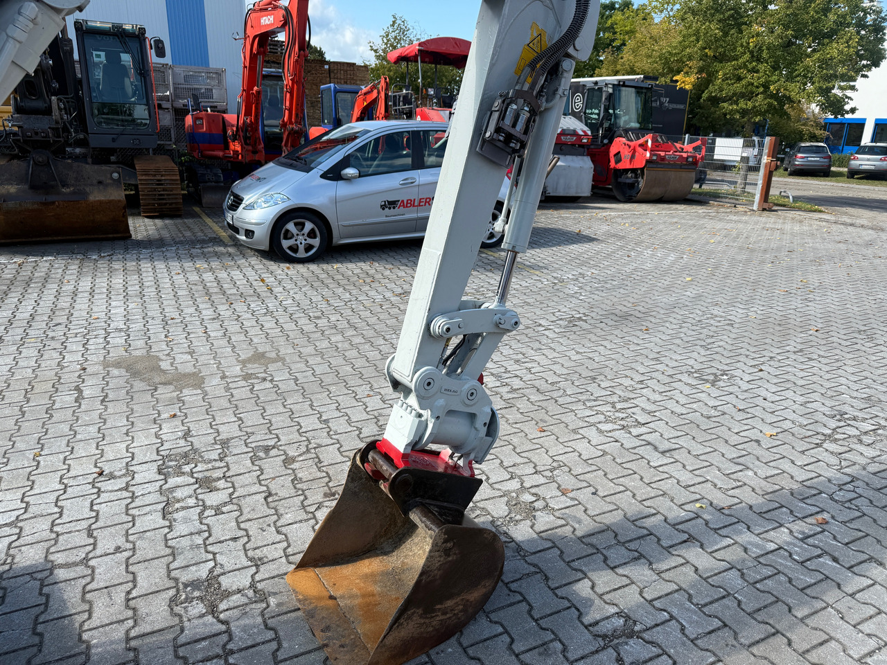 Pelle Takeuchi TB138FR Hüllkreis Minibagger Powertilt: photos 11