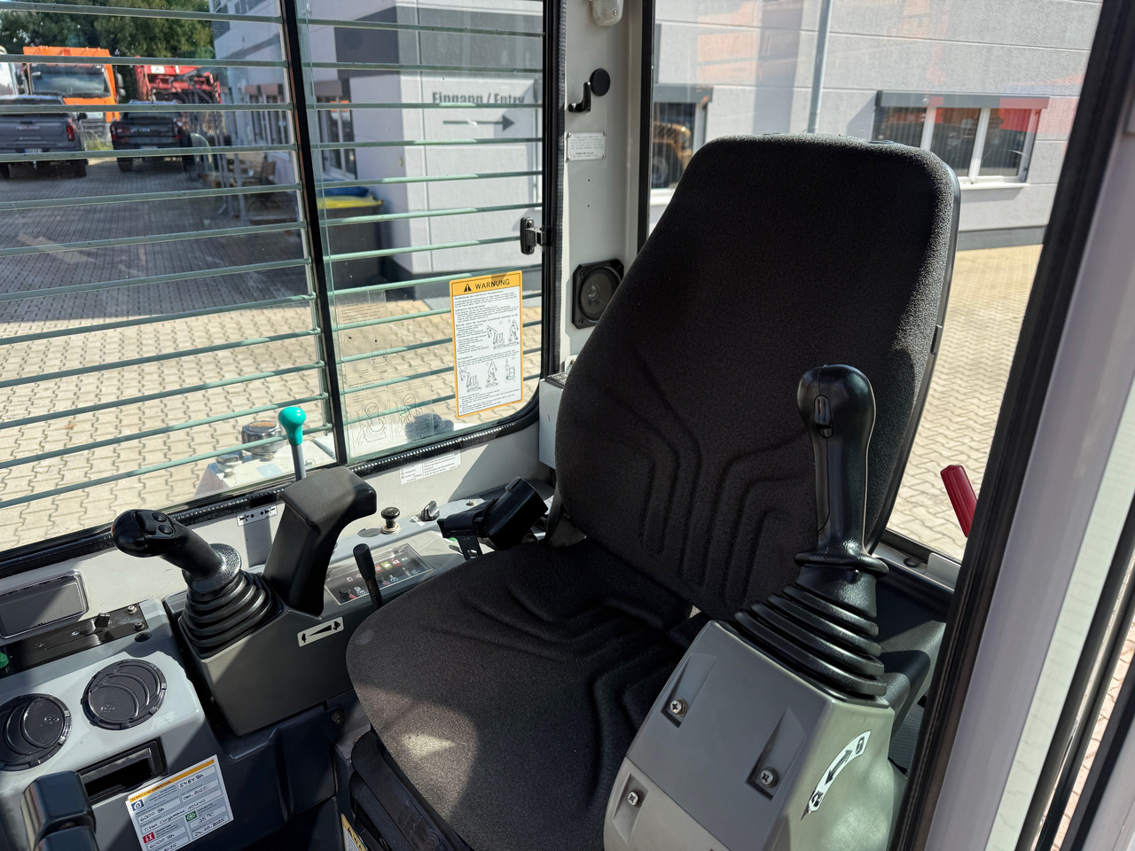 Pelle Takeuchi TB138FR Hüllkreis Minibagger Powertilt: photos 14
