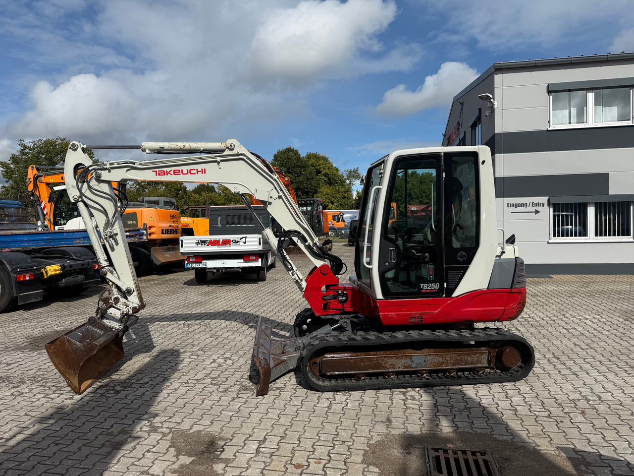 Takeuchi TB250 Minibagger Powertilt MS03 - Pelle: photos 3 Takeuchi TB250 Minibagger Powertilt MS03 - Pelle: photos 3