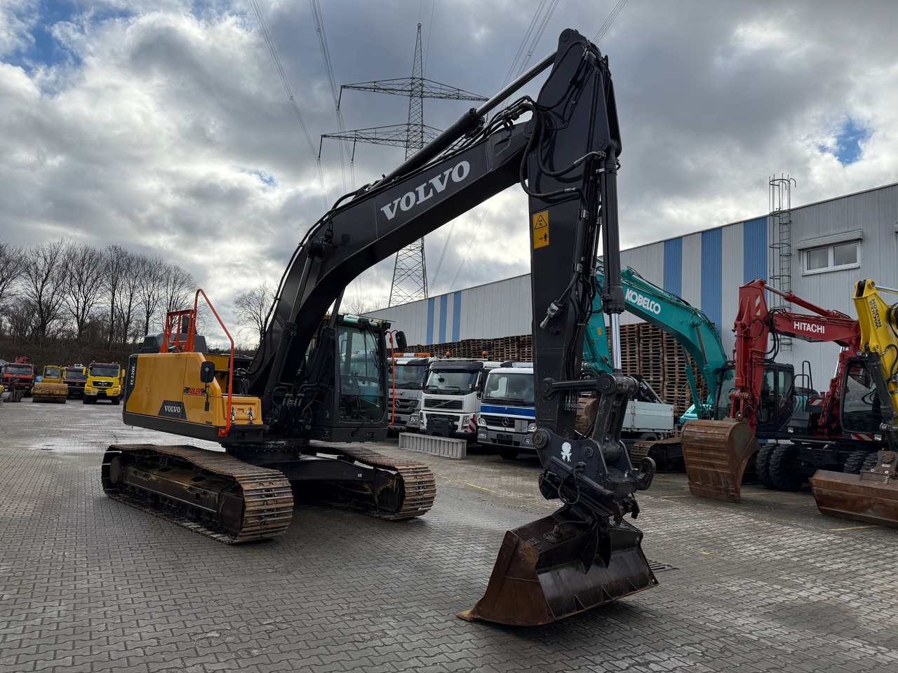 Volvo EC220 EL Kettenbagger Klima 180 Grad LED TOP! - Pelle sur chenille: photos 3 Volvo EC220 EL Kettenbagger Klima 180 Grad LED TOP! - Pelle sur chenille: photos 3