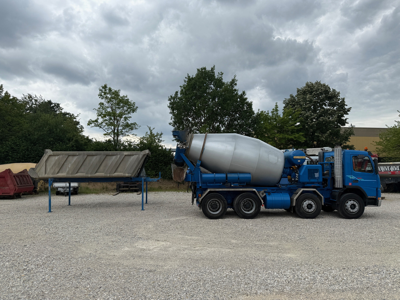 Volvo FM 12 420 WECHSELSYSTEM Betonmischer + Kipper AHK Klima - Camion malaxeur: photos 4 Volvo FM 12 420 WECHSELSYSTEM Betonmischer + Kipper AHK Klima - Camion malaxeur: photos 4