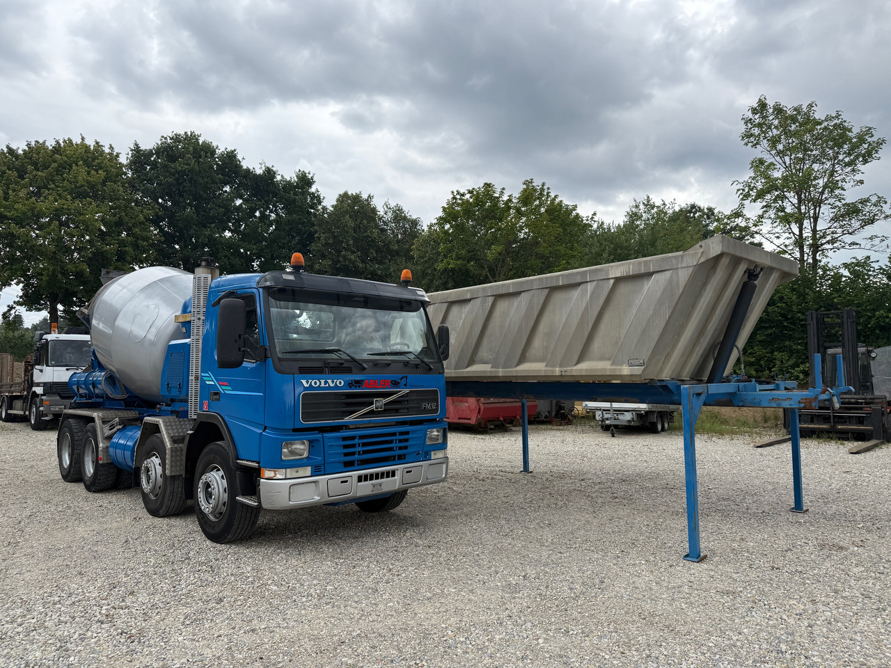 Volvo FM 12 420 WECHSELSYSTEM Betonmischer + Kipper AHK Klima - Camion malaxeur: photos 2 Volvo FM 12 420 WECHSELSYSTEM Betonmischer + Kipper AHK Klima - Camion malaxeur: photos 2