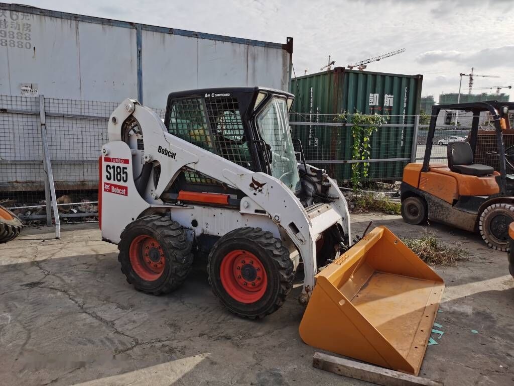 Bobcat S 185 - Mini chargeuse: photos 4 Bobcat S 185 - Mini chargeuse: photos 4