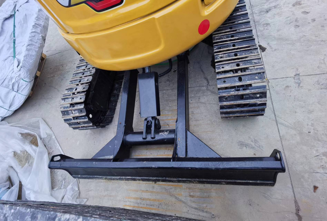 CATERPILLAR 303.5E - Mini pelle: photos 5 CATERPILLAR 303.5E - Mini pelle: photos 5