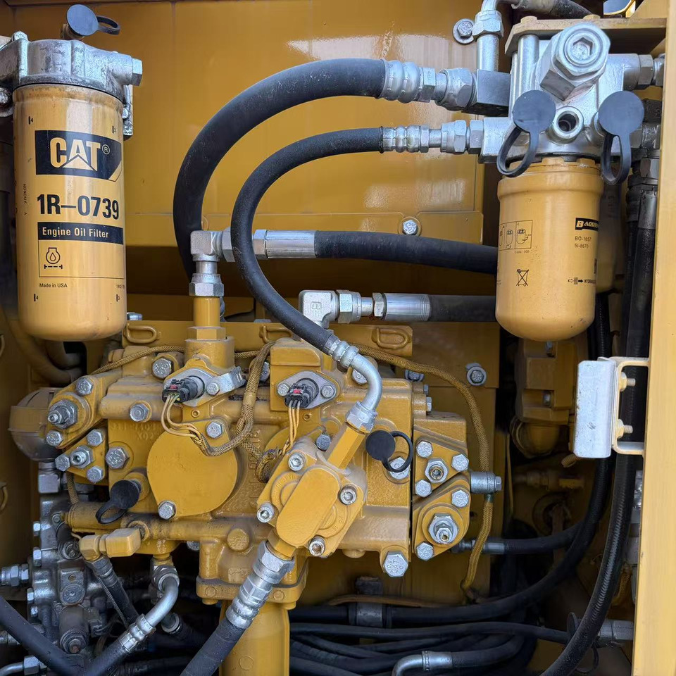 Caterpillar 318D - Pelle sur chenille: photos 5 Caterpillar 318D - Pelle sur chenille: photos 5