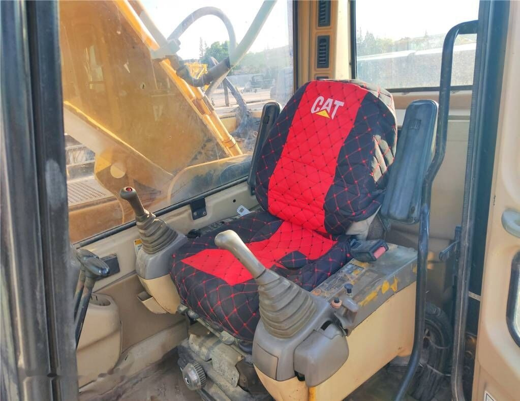 Caterpillar 325 BL - Pelle sur chenille: photos 4 Caterpillar 325 BL - Pelle sur chenille: photos 4