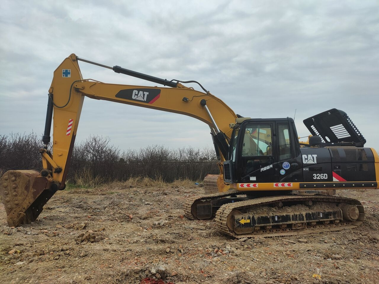 Caterpillar 326D - Pelle sur chenille: photos 1 Caterpillar 326D - Pelle sur chenille: photos 1