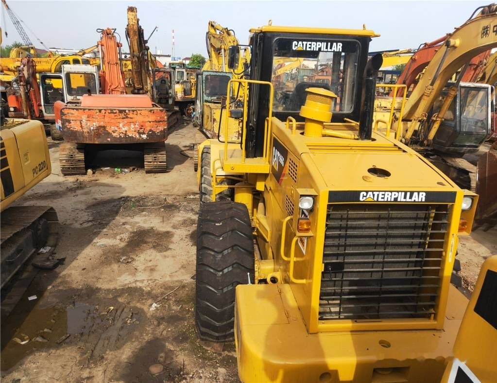 Caterpillar 966G - Chargeuse sur pneus: photos 4 Caterpillar 966G - Chargeuse sur pneus: photos 4