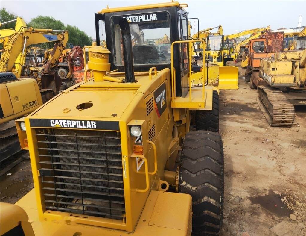 Caterpillar 966G - Chargeuse sur pneus: photos 1 Caterpillar 966G - Chargeuse sur pneus: photos 1