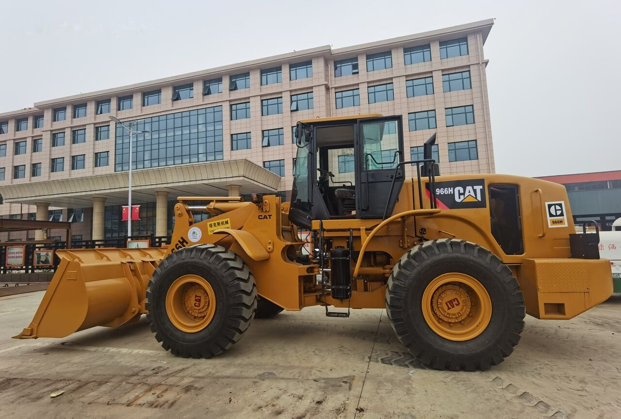 Caterpillar 966H - Chargeuse sur pneus: photos 1 Caterpillar 966H - Chargeuse sur pneus: photos 1