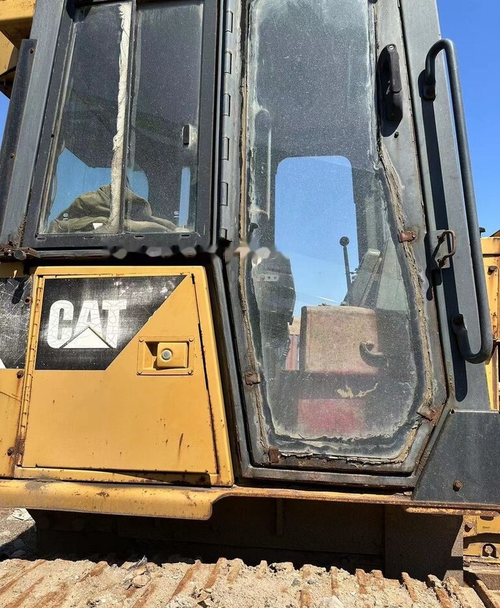 Caterpillar D6G-2 - Bulldozer: photos 5 Caterpillar D6G-2 - Bulldozer: photos 5