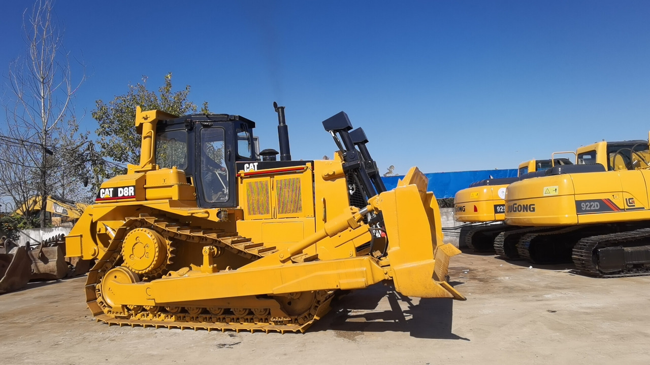 Caterpillar D8R - Bulldozer: photos 2 Caterpillar D8R - Bulldozer: photos 2