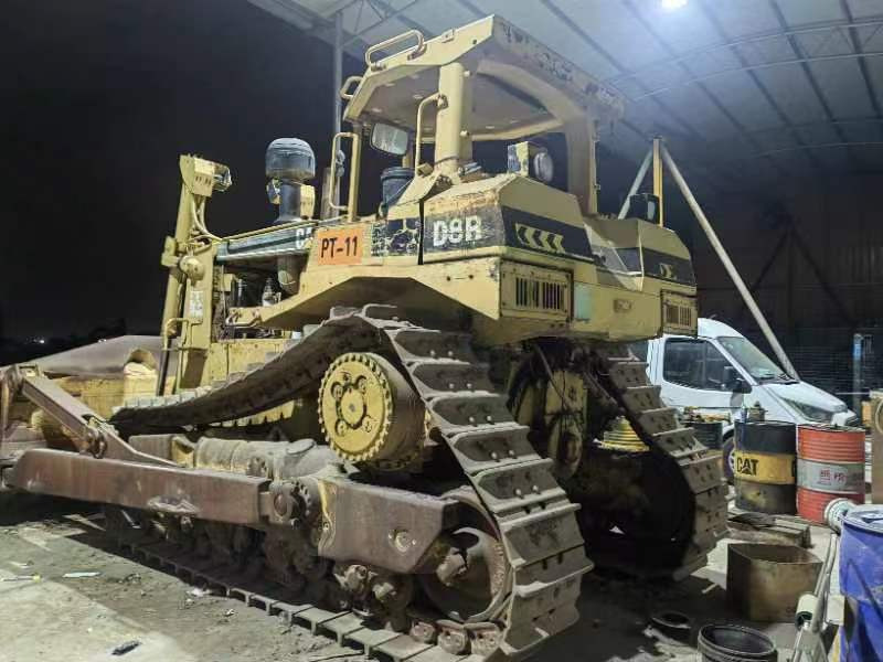 Caterpillar D8R - Bulldozer: photos 2 Caterpillar D8R - Bulldozer: photos 2