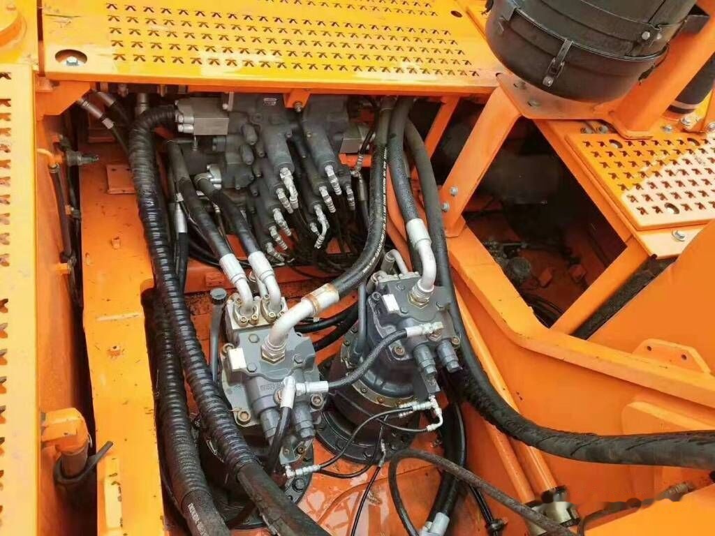 Doosan DX 500 LCA - Pelle sur chenille: photos 2 Doosan DX 500 LCA - Pelle sur chenille: photos 2