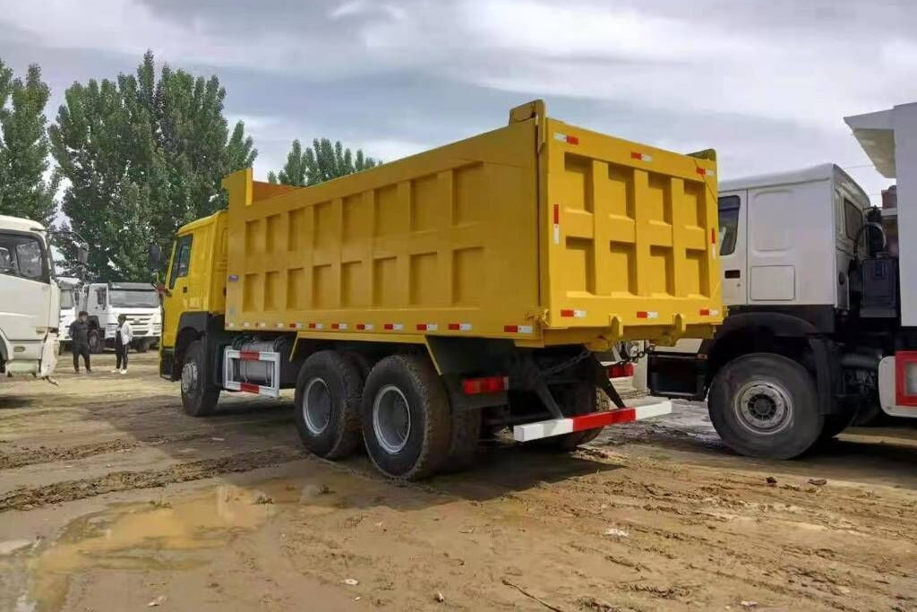 Howo 375 6x4 Tipper Lorry - Camion benne: photos 2 Howo 375 6x4 Tipper Lorry - Camion benne: photos 2