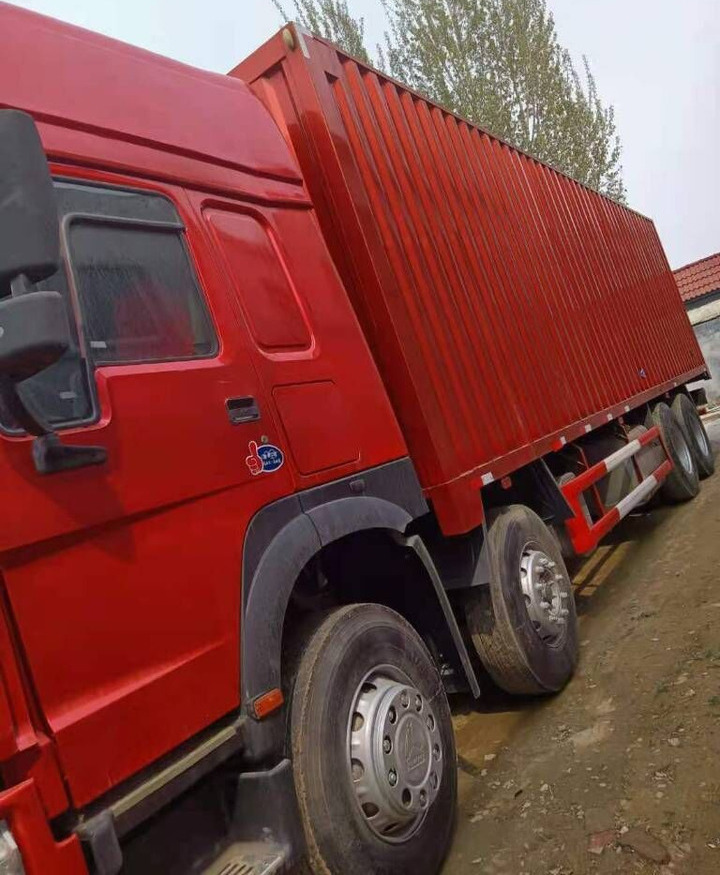 Howo 8X4 Box Truck Box Van - Camion porte-conteneur/ Caisse mobile: photos 2 Howo 8X4 Box Truck Box Van - Camion porte-conteneur/ Caisse mobile: photos 2