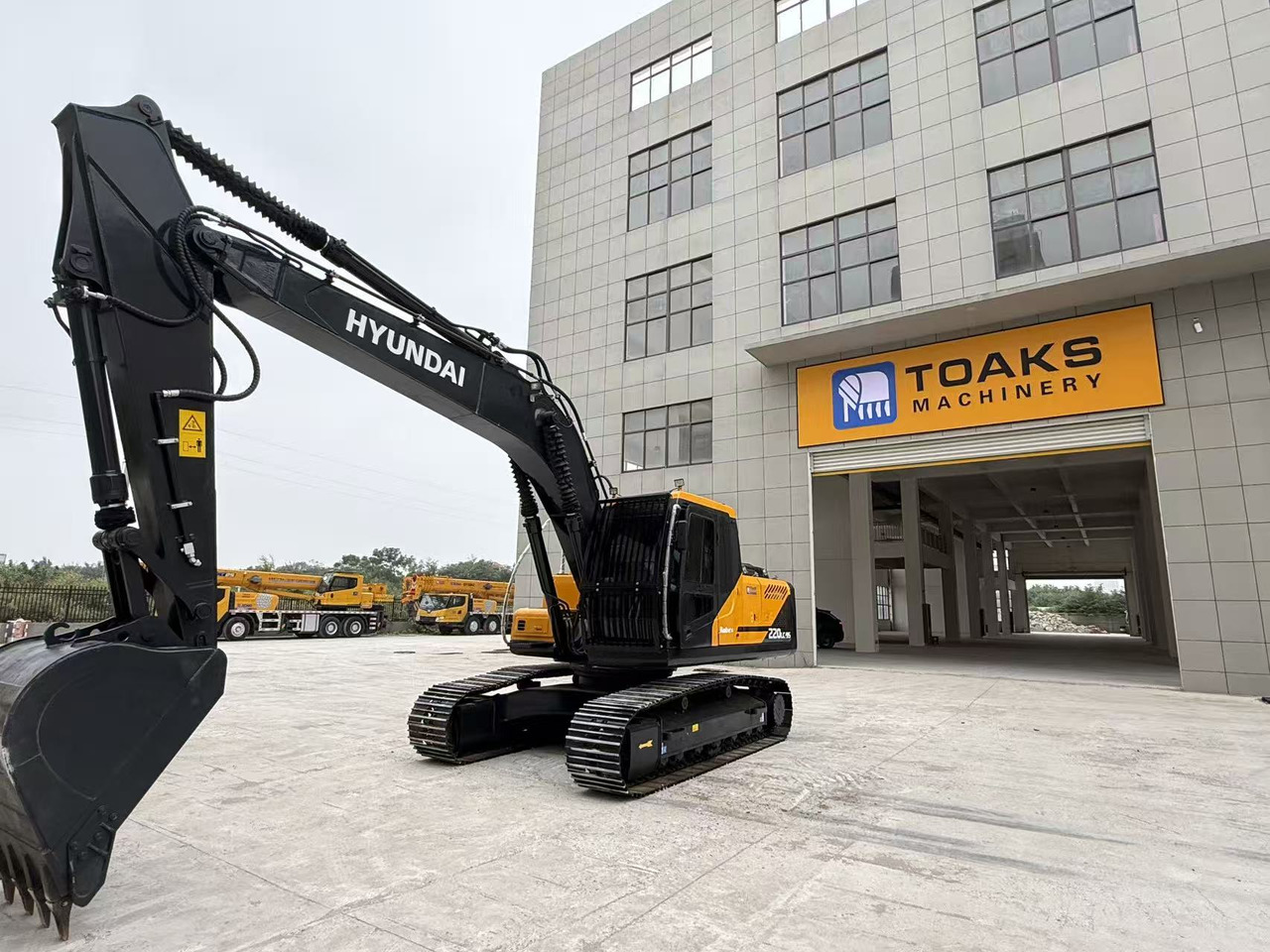 Hyudai R220LC-9S - Pelle: photos 2 Hyudai R220LC-9S - Pelle: photos 2