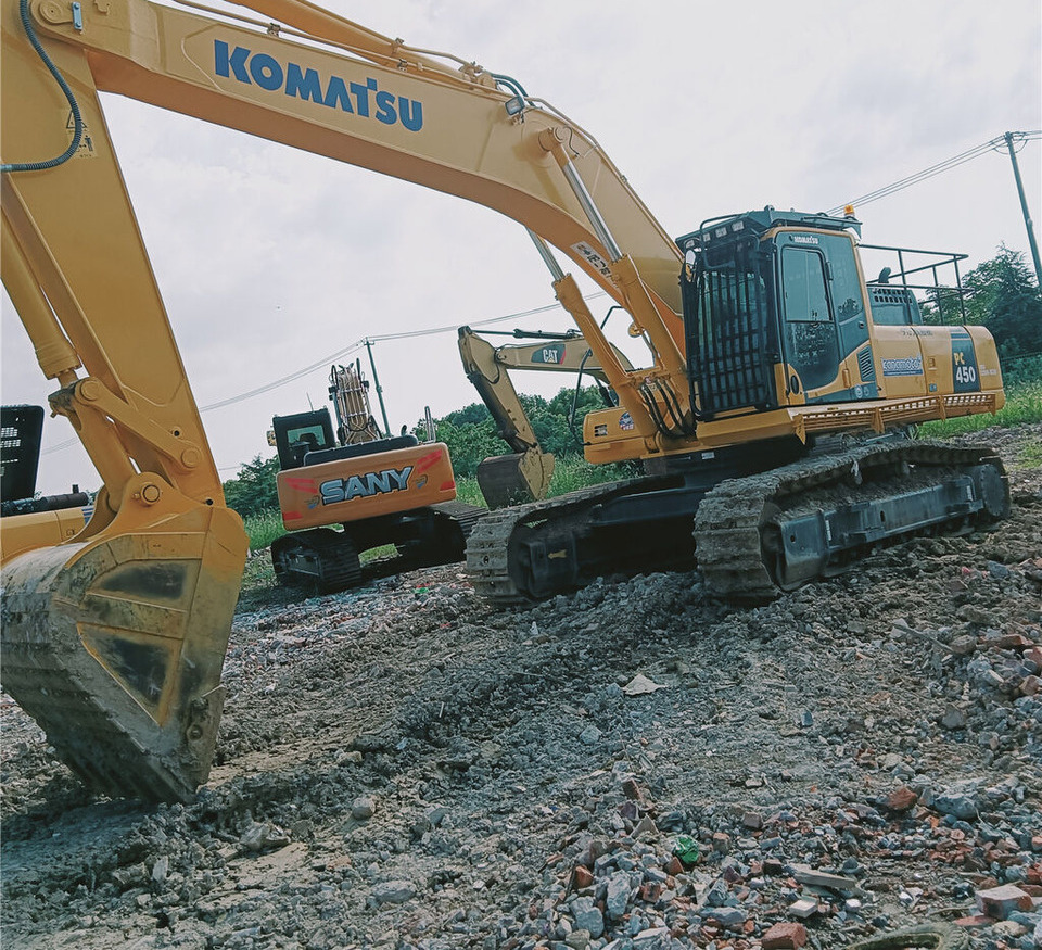 Komatsu PC450-8 - Pelle sur chenille: photos 1 Komatsu PC450-8 - Pelle sur chenille: photos 1