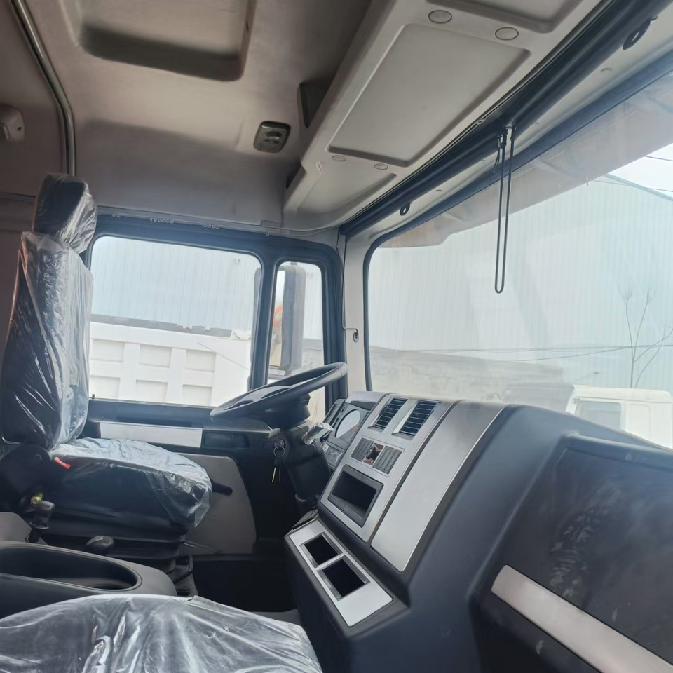 Camion benne SHACMAN F3000 8*4 Dump truck: photos 10