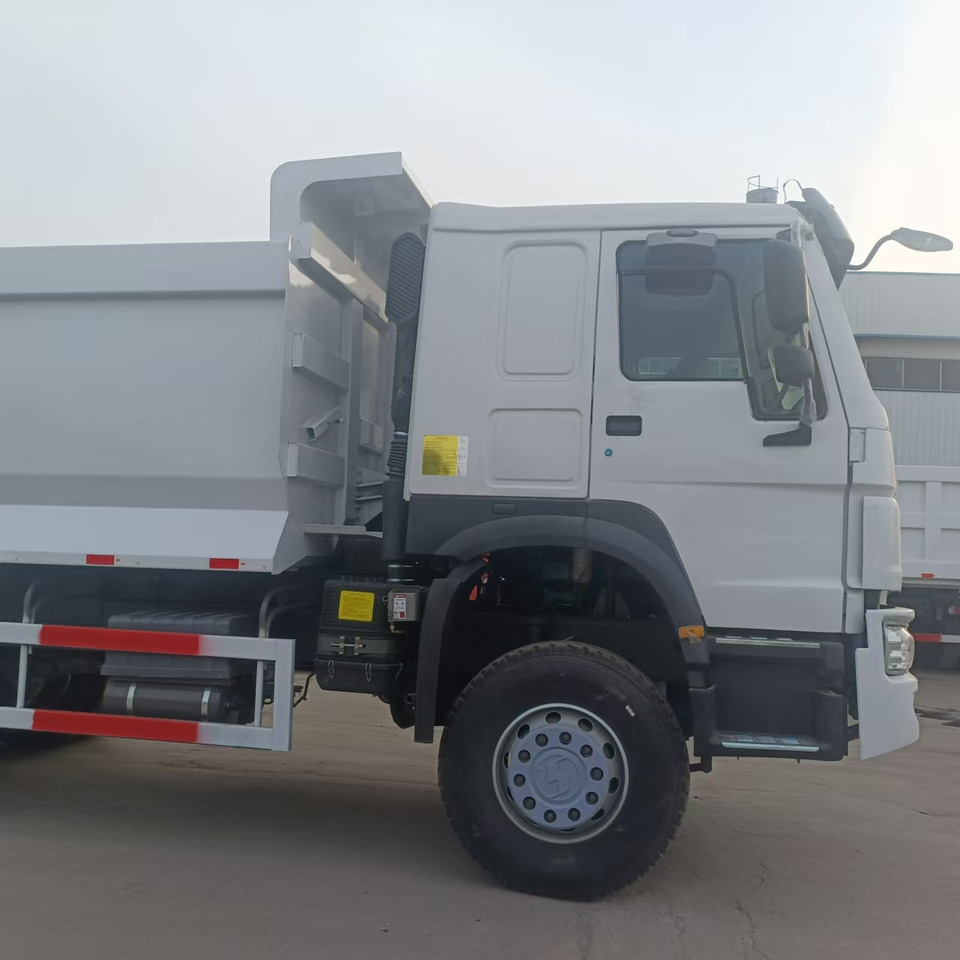 Sinotruk HOWO 371 Dump truck - Camion benne: photos 2 Sinotruk HOWO 371 Dump truck - Camion benne: photos 2