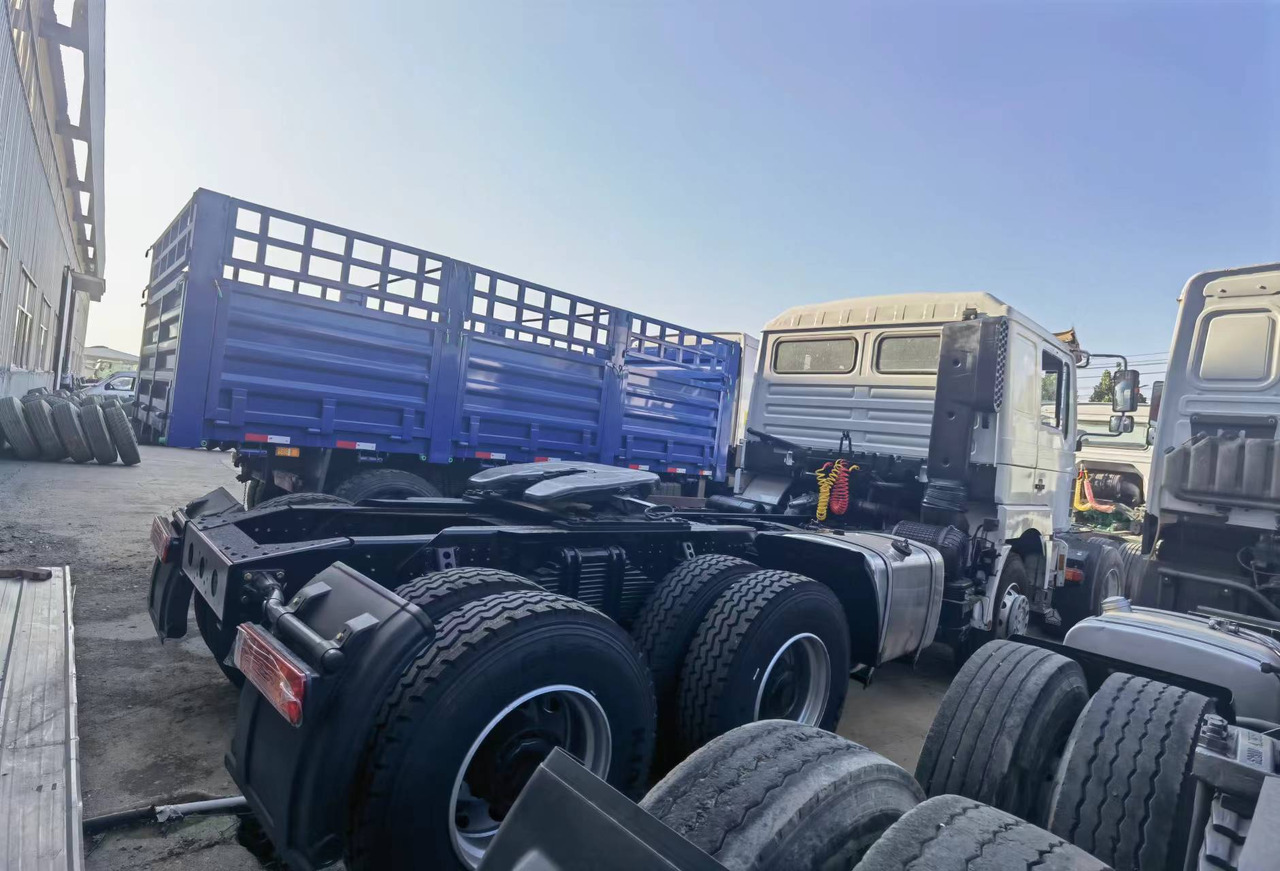 Shacman F3000 6*4 Tractor - Tracteur routier: photos 3 Shacman F3000 6*4 Tractor - Tracteur routier: photos 3