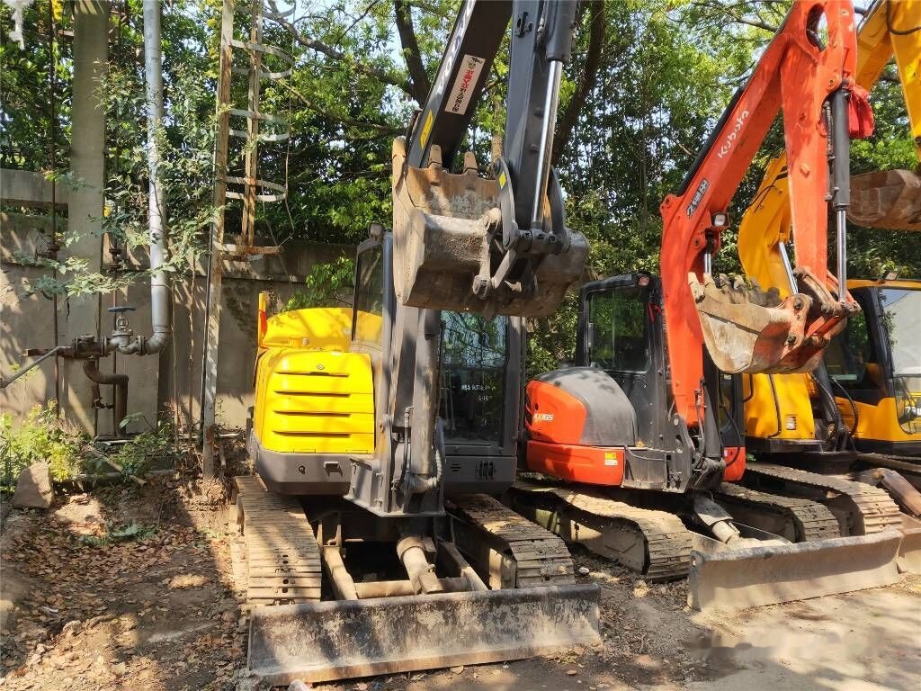 Volvo EC 60 C - Pelle sur chenille: photos 2 Volvo EC 60 C - Pelle sur chenille: photos 2