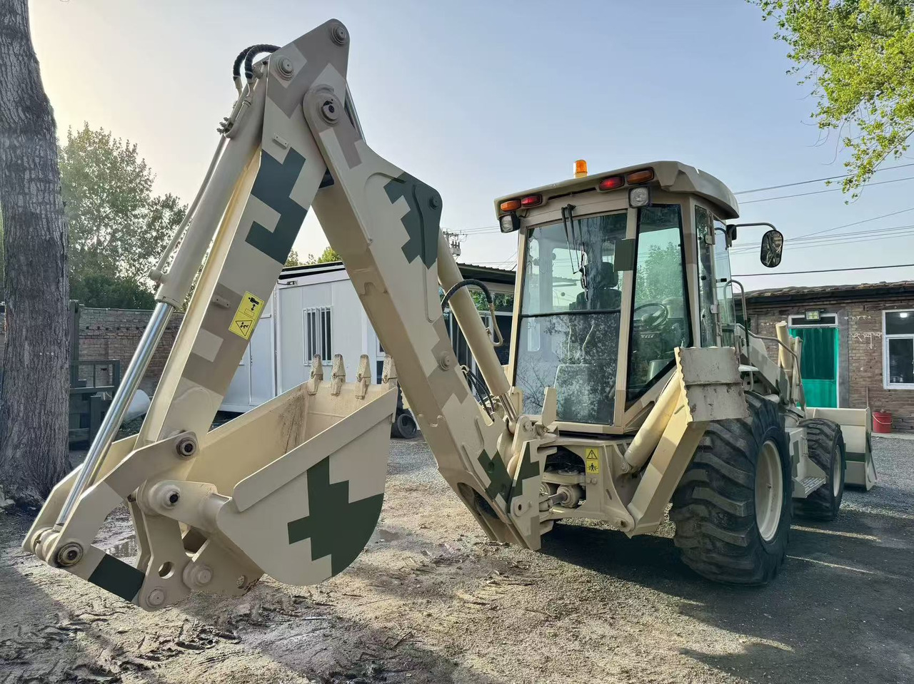 XCMG XC870T - Tractopelle: photos 2 XCMG XC870T - Tractopelle: photos 2