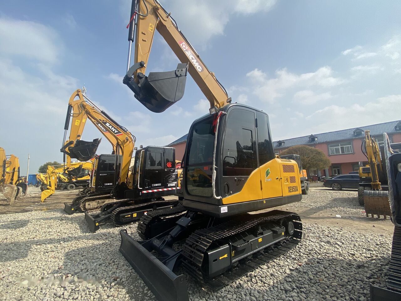 XCMG XE85DA - Pelle sur chenille: photos 1 XCMG XE85DA - Pelle sur chenille: photos 1