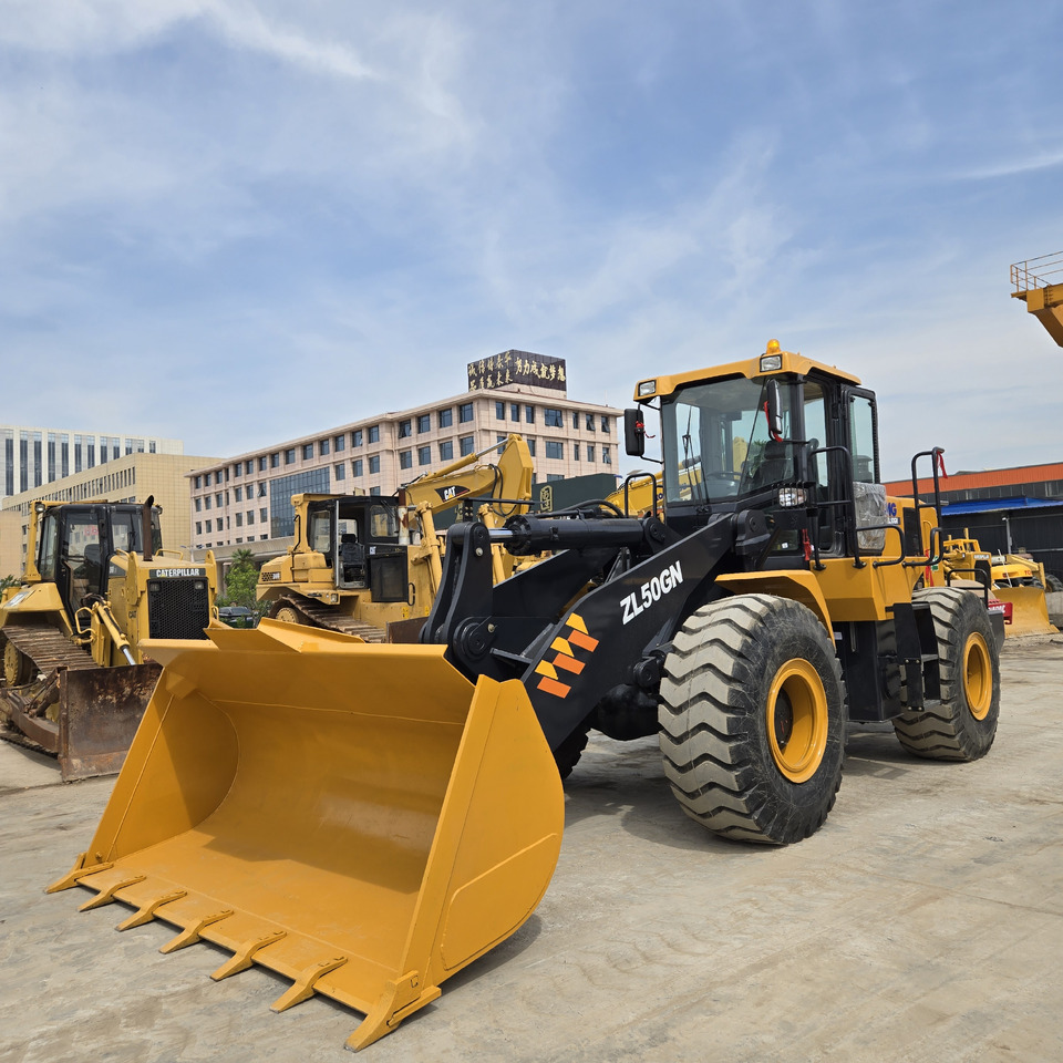 XCMG ZL50GN - Chargeuse sur pneus: photos 1 XCMG ZL50GN - Chargeuse sur pneus: photos 1