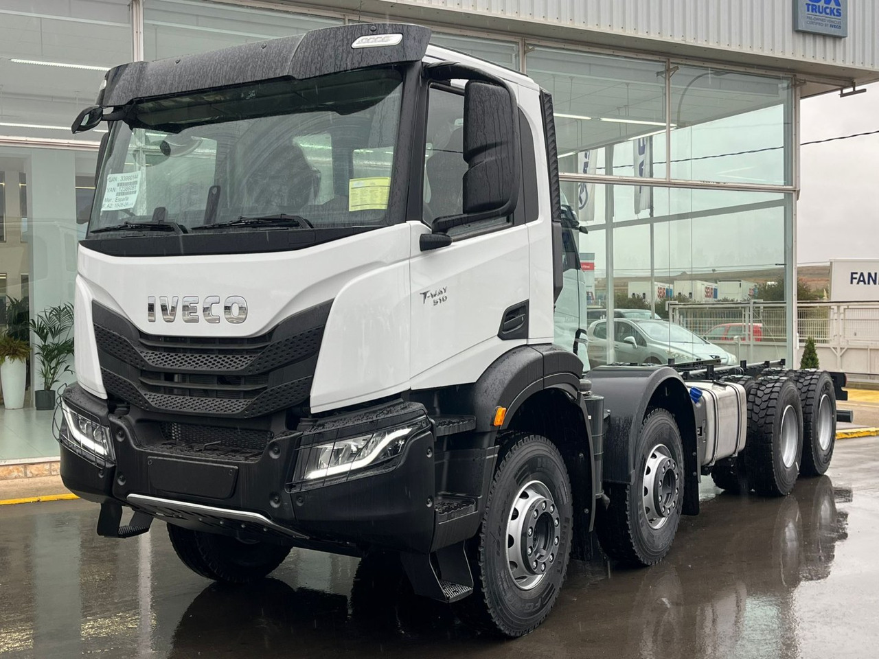 Chasis IVECO T-WAY 510cv 8X4 - Châssis cabine: photos 1 Chasis IVECO T-WAY 510cv 8X4 - Châssis cabine: photos 1