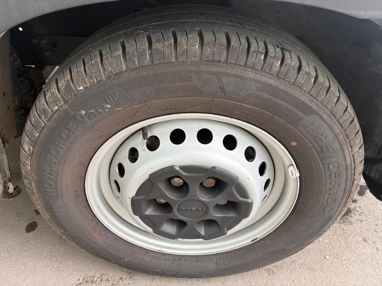 Fourgon utilitaire Furgón IVECO 35S16 V 16m3: photos 13 Fourgon utilitaire Furgón IVECO 35S16 V 16m3: photos 13