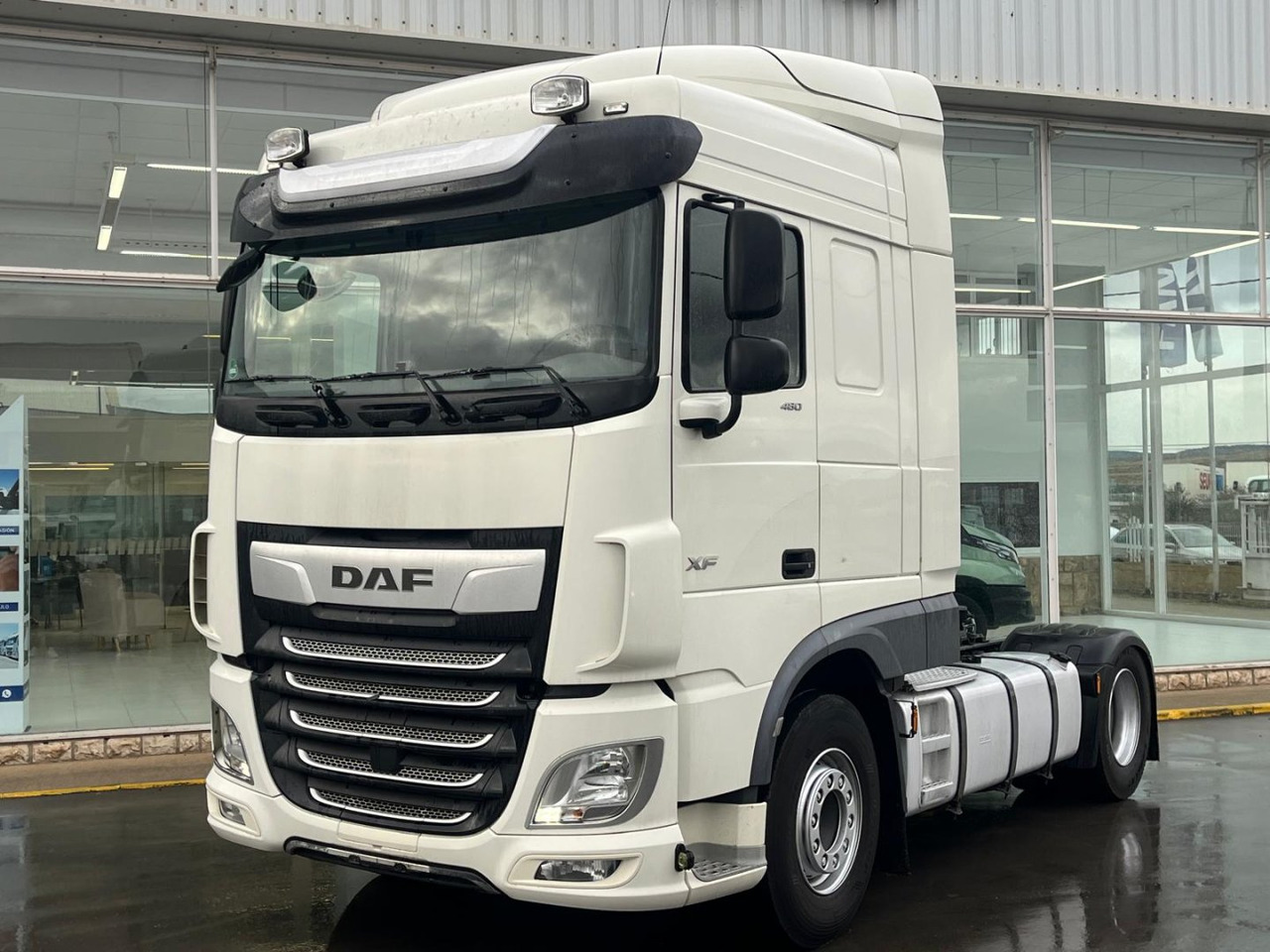 Cabeza Tractora DAF 480 AUTOMATICA CON INTARDER - Tracteur routier: photos 1 Cabeza Tractora DAF 480 AUTOMATICA CON INTARDER - Tracteur routier: photos 1