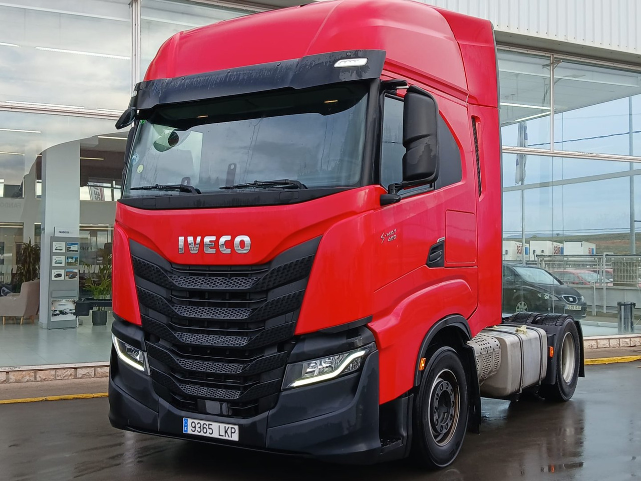 Cabeza Tractora IVECO 460 AUTOMATICO CON INTARDER - Tracteur routier: photos 1 Cabeza Tractora IVECO 460 AUTOMATICO CON INTARDER - Tracteur routier: photos 1