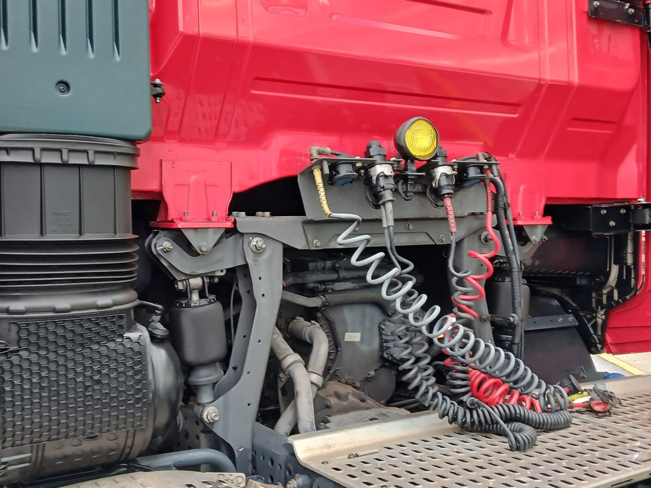 Cabeza Tractora IVECO 460 AUTOMATICO CON INTARDER - Tracteur routier: photos 5 Cabeza Tractora IVECO 460 AUTOMATICO CON INTARDER - Tracteur routier: photos 5