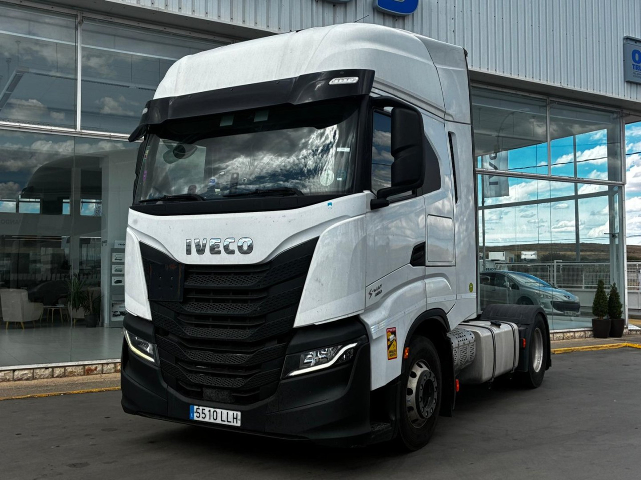 Cabeza Tractora IVECO 460 AUTOMATICO INTARDER ADR - Tracteur routier: photos 1 Cabeza Tractora IVECO 460 AUTOMATICO INTARDER ADR - Tracteur routier: photos 1